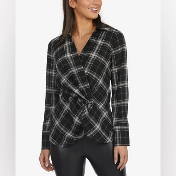 Front-Knot Blouse - Picture 3 of 6